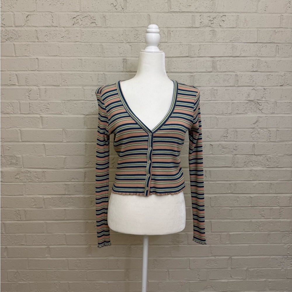 Wild Fable Cropped Button Down Top